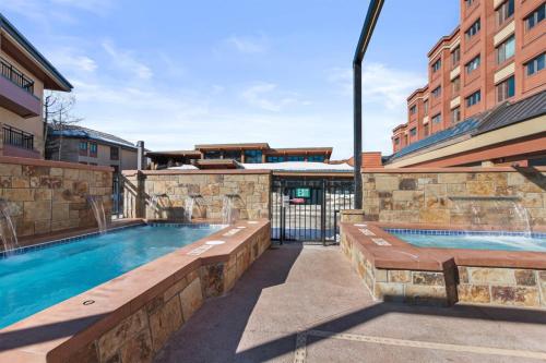 1 Bedroom Ski In, Ski Out Mountain Vacation Rental Located Next To Historic Main Street In Downtown Breckenridge in Breckenridge, USA