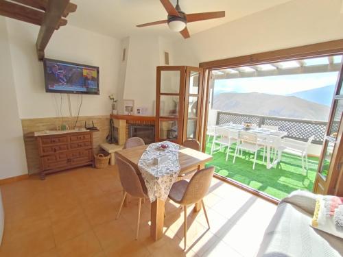 Erkély/terasz, tuGuest Carataunas Apartment II Alpujarra in Carataunas