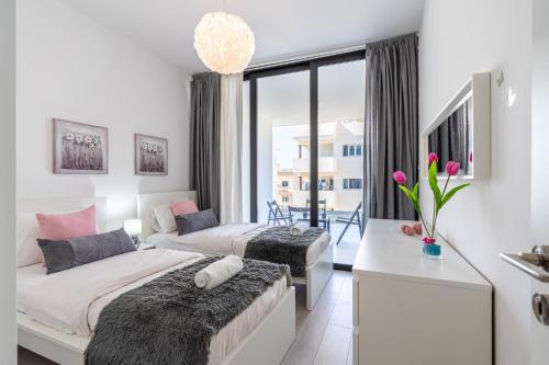 Aziza 1- Bedroom Apartment in Larnaca