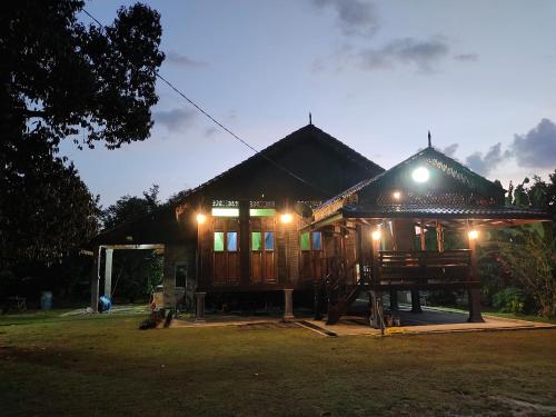 Homestay Kampung Den