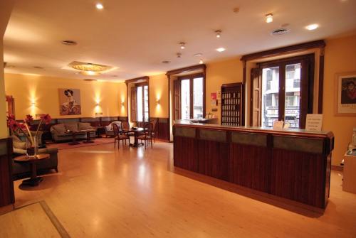 Hostal Cataluña BnB Saragozza