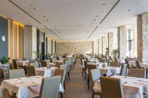 Restaurant, Hotel Crni Vrh in Divcibare
