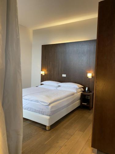 The New Yorker Hotel Köln-Messe - main image
