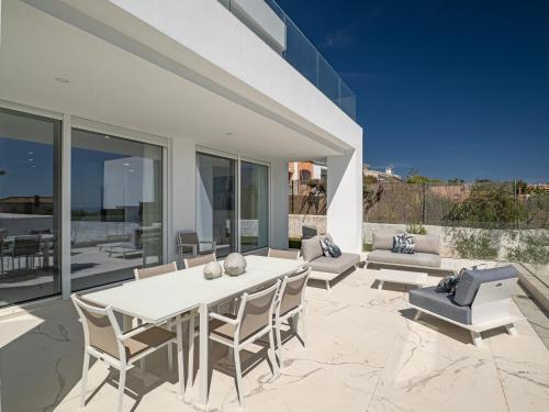 Villa Eliseo - private pool and sea views I 2400