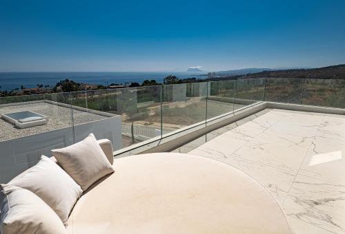 Villa Eliseo - private pool and sea views I 2400