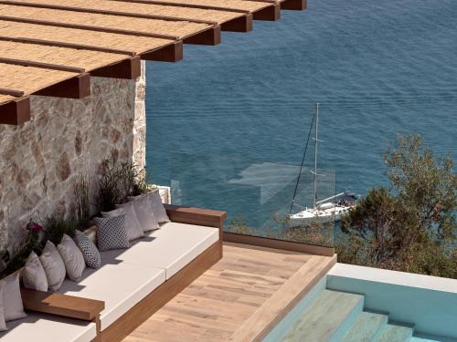 Удобства, White Springs Retreat in Koroni