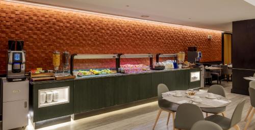 Ilunion Málaga - main image