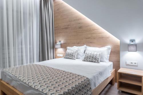 Room, family, mountain view