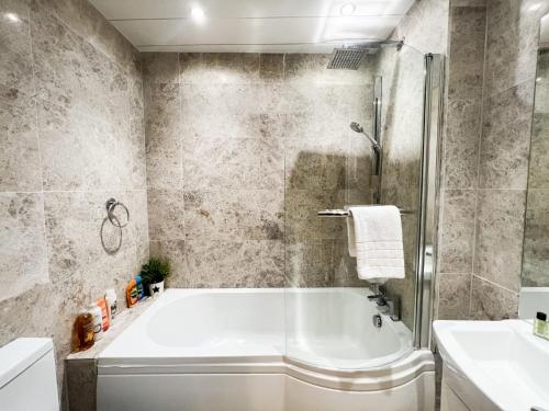 Spacious Flat Sleeps 8 near Princes Street, Edinburgh (fotografie 7)