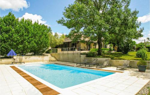 Stunning Home In St, Aubin De Cadelech With 4 Bedrooms, Wifi And Outdoor Swimming Pool - Lalandusse