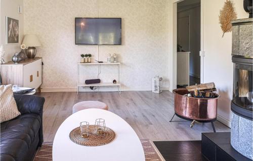 Gorgeous Home In Listerby in Fallo