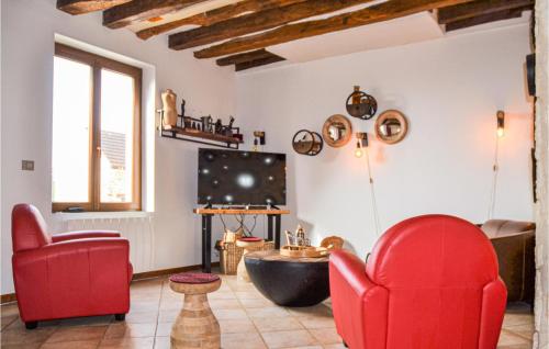 Awesome Home In Saulchery With Outdoor Swimming Pool, 5 Bedrooms And Wifi in Essomes Sur Marne