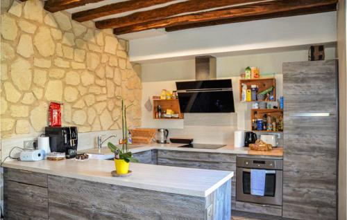 Konyha, Beautiful Home In Saulchery With Wifi in Essomes Sur Marne