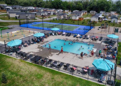 Úszómedence, Bellmere Winds Resort in Keene (ON)