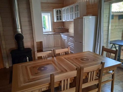 บริการและสิ่งอำนวยความสะดวก, Chata Adam in กาโลวานี