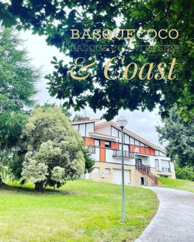  Tranquila finca situada a 15 minutos de Bilbao, aeropuerto BEC y playas, Unterkunft in Laukiz
