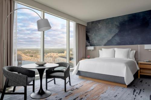 401324881 Four Seasons St. Louis