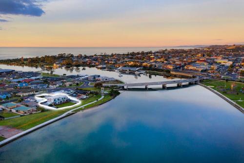 สภาพแวดล้อมโดยรอบ, Ulverstone River Edge HolidayApartments in อัลเวอร์สโตน