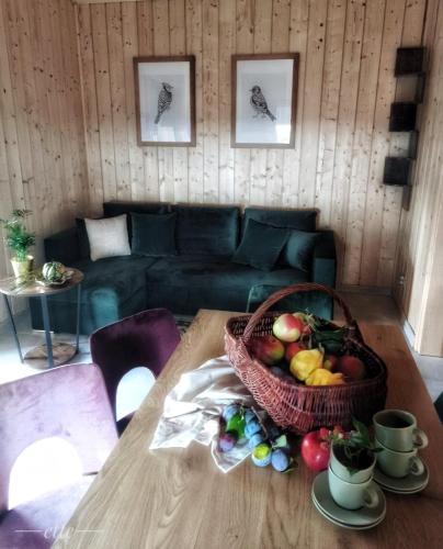 2 bedrooms, 5 beds