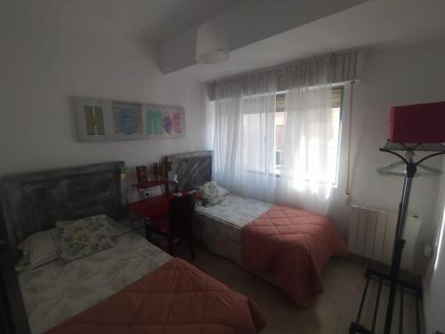 Céntrico piso con aparcamiento gratuito Céntrico piso con aparcamiento gratuito