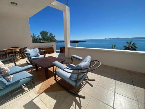 Villa Paraiso in El Sargento