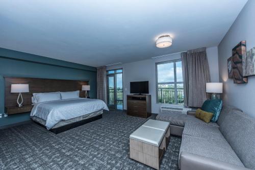 Staybridge Suites - Charleston - Mount Pleasant an IHG Hotel - image 3