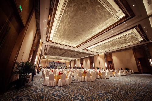 Wyndham Grand Plaza Royale Zhaotong - 연회장