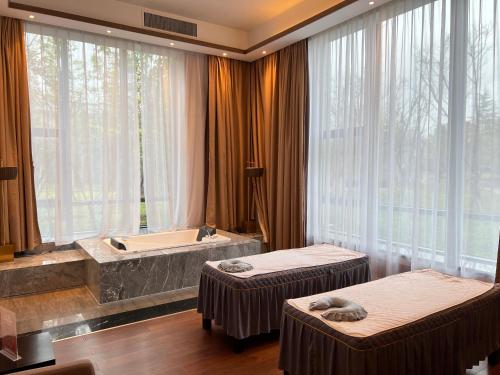 Wyndham Grand Plaza Royale Zhaotong - 스파