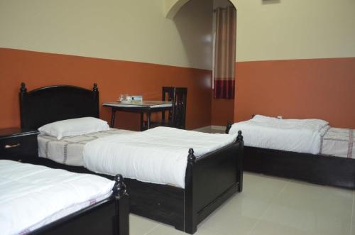 Five Continents Hotel in Sur