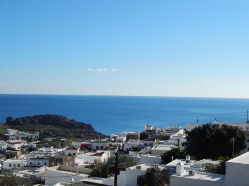 Little Lindos Sea View Studios - image 13