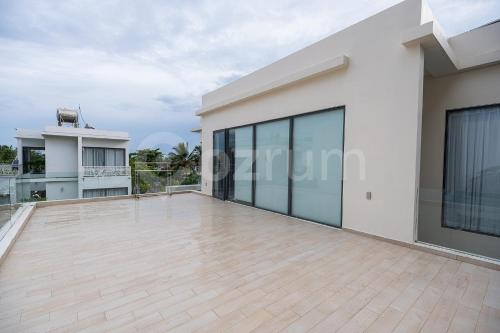 VILLA ARIA RESORT, THE SEA BY 10m,Biển và hồ bơi riêng