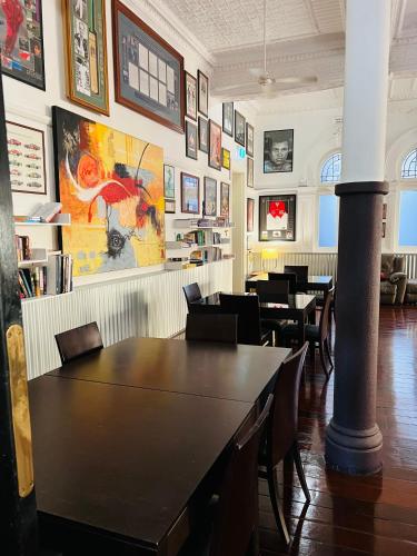 Wallaby Backpackers Hostel Perth - note - Valid passport required to check in - – Perth, IL
