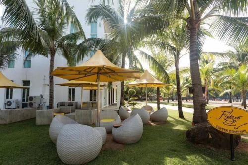 Garden, Goody's Camaya Coast Beach Condo in Mariveles