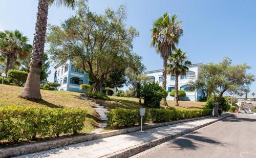 Govino Bay Luxury Beach Loft Apartment