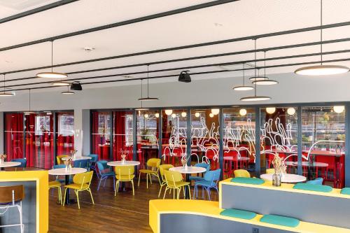 Ételek és italok, MEININGER Hotel Dresden Zentrum in Drezda