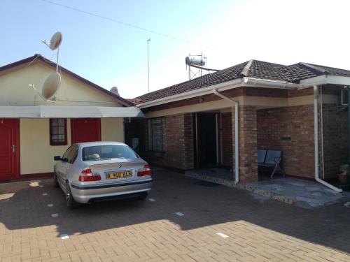 Block-10 Guest House in Francistown