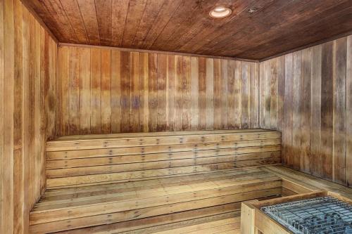 Exterior view, 2 Bedroom Ski In, Ski Out Mountain Vacation Rental Located Next To Historic Main Street In Downtown  in Breckenridge (CO)