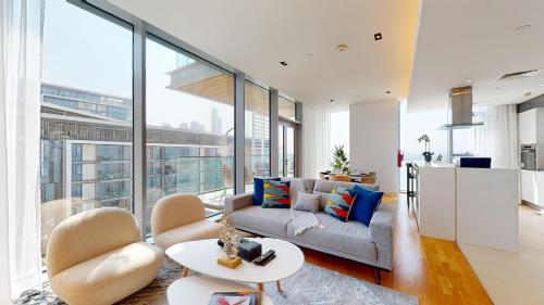 Bluewaters Island 2 and 1 BDR Apart with Sea Views, Dubai