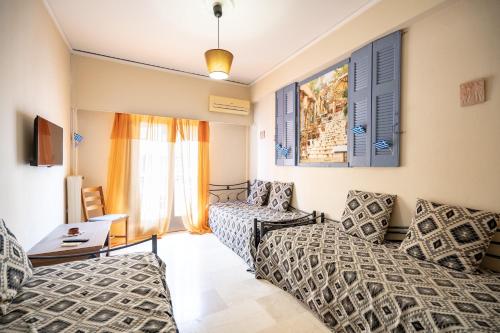 Acropolis Athens 1 bedroom 6 persons apartment.