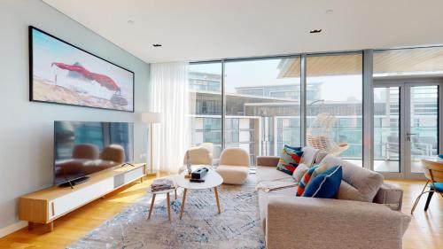 Bluewaters Island 2 and 1 BDR Apart with Sea Views in Bluewaters Island