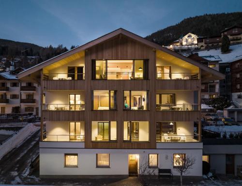  Residence Tombla in St. Ulrich in Gröden
