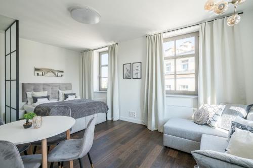 Studio Apartment image 5