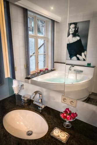 Canalside House - Luxury Guesthouse - main image