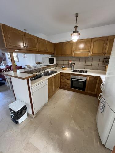 Estepona - Playa - Villa con acceso directo a la piscina EL26 in Playa del Sol Villacana