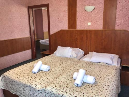 Bagolyvár Guesthouse Restaurant Wellness - image 5