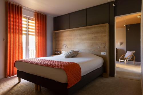 Book the Suite Suite