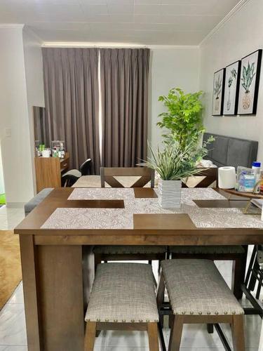 1-bedroom Condo w/ Free Parking photo