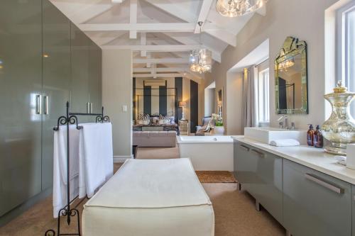 Thesen Harbour Town Apartments @ Beautiful Knysna Villas in Thesens Sziget