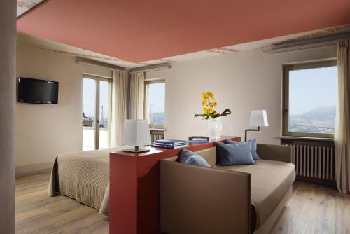 蒂塔諾套房酒店 (Titano Suites) in 聖馬力諾 