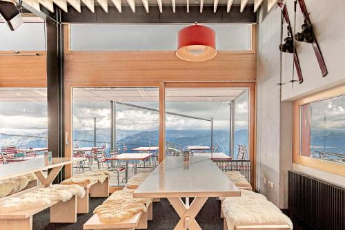Restaurante, Berghaus Niederhorn in Thun